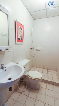 *****ทาวน์เฮ้าส์มือสอง ม.เกตุนุติการ์เด้น ลาดพร้าว เนื้อที่ 17 ตร.ว. ฟังก์ชัน 2 ห้องนอน 2 ห้องน้ำ จอดรถได้ 1 คัน โปร่งกว้าง พร้อมอยู่! ทำเลใจกลางเมือง เชื่อมต่อทั้งถนนลาดพร้าว, ถนนนาคนิวาส, ถนนประเสริฐมนูกิจ ใกล้ทางด่วนรามอินทรา เดินทางสะดวกสบาย ด้วยรถไฟฟ้าสายสีน้ำตาล "สถานีโรงเรียนสตรีวิทยา2"